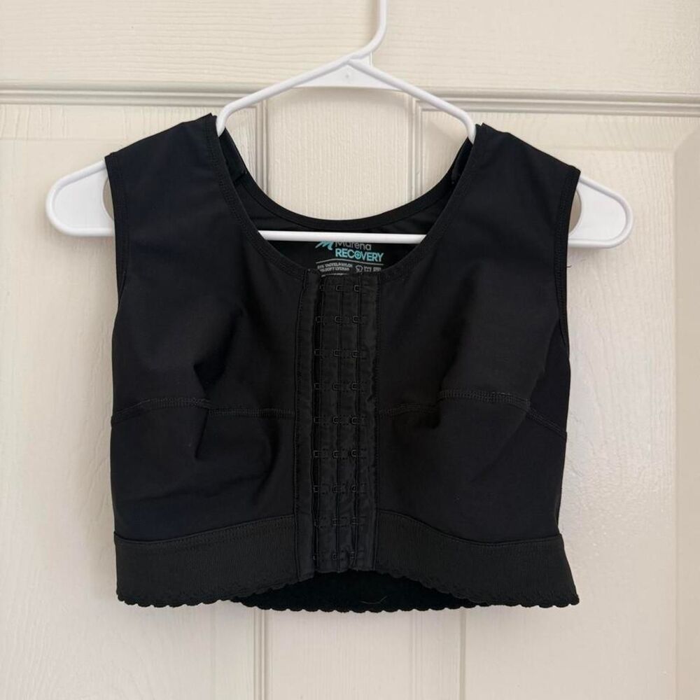 Arena Men's Black Vest